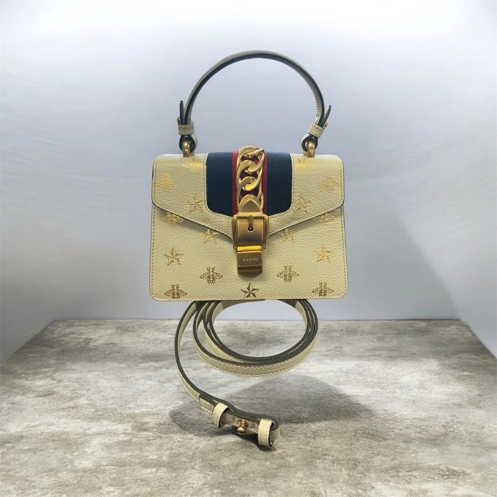 Rare Gucci Gold Embossed Sylvie 2 Way Crossbody Bee & Star Purse - Picture 2 of 7